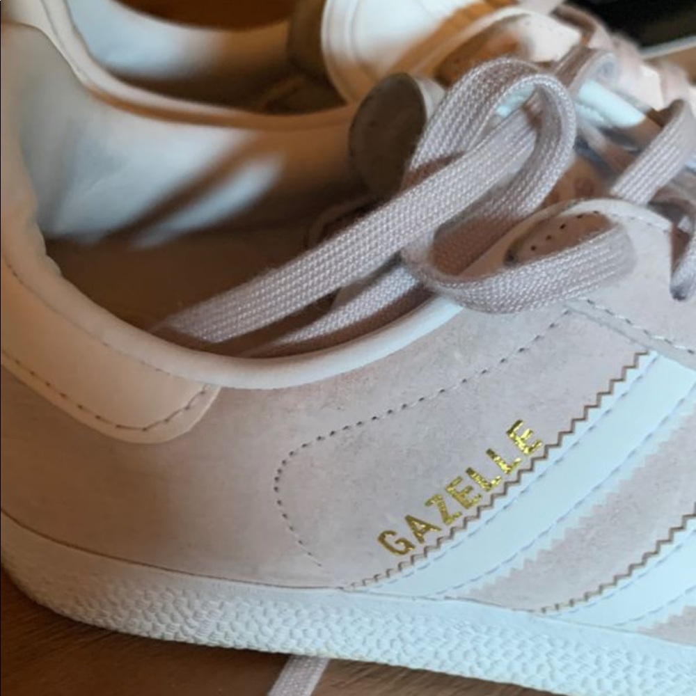Adidas gazelle shoes - Picture 2 of 5